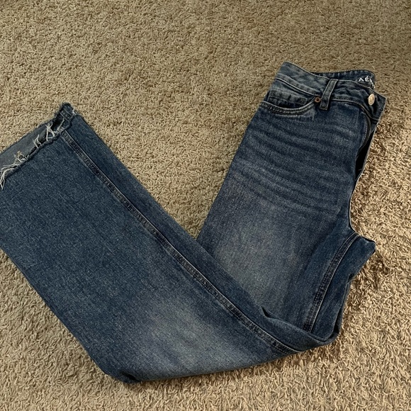 Aeropostale high rise, wide leg Jean - Picture 3 of 5
